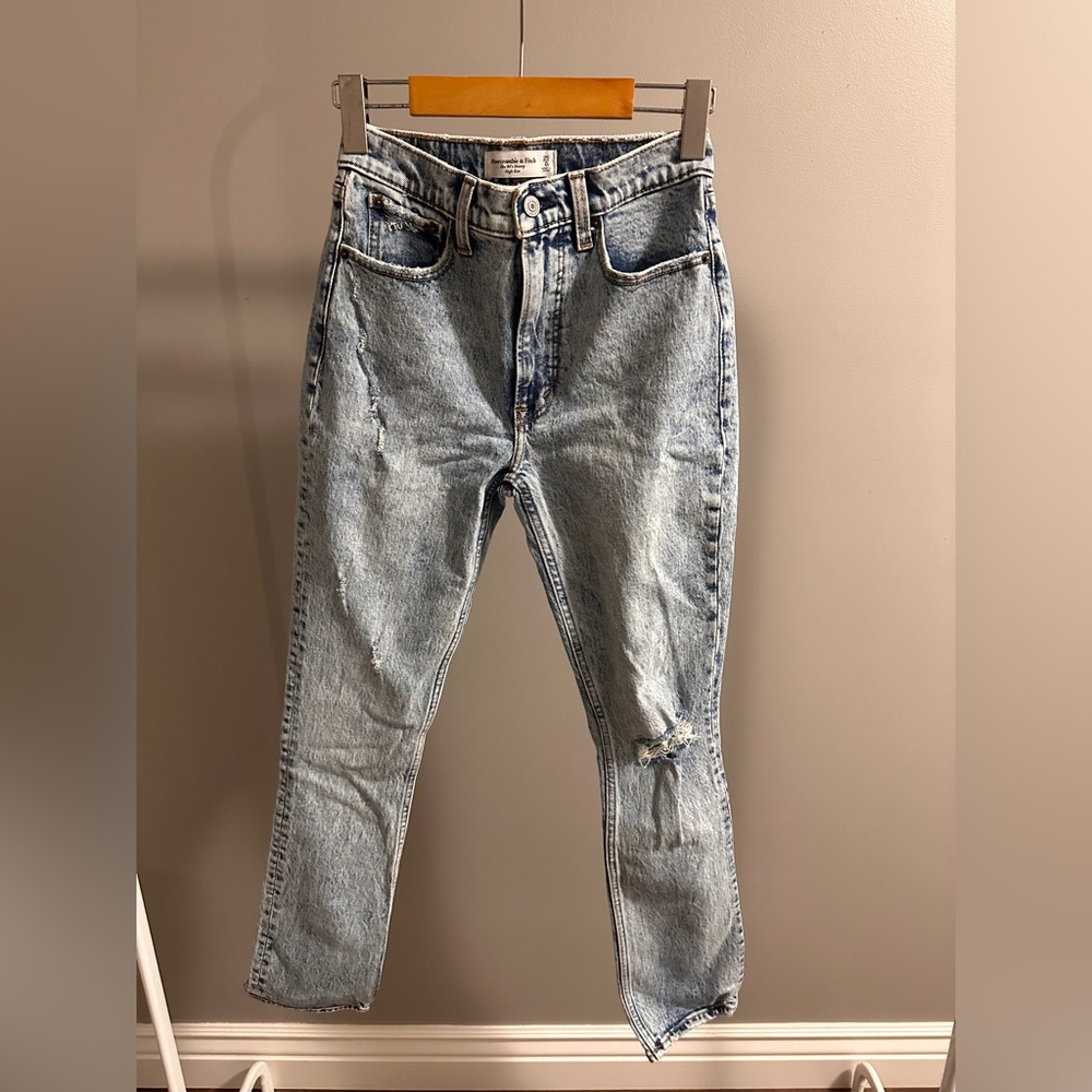 90’s skinny high rise ripped acid wash jeans